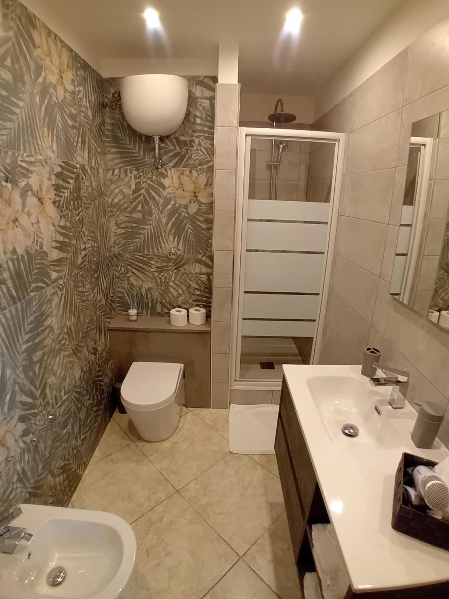 Reginella House Hotel Naples Luaran gambar