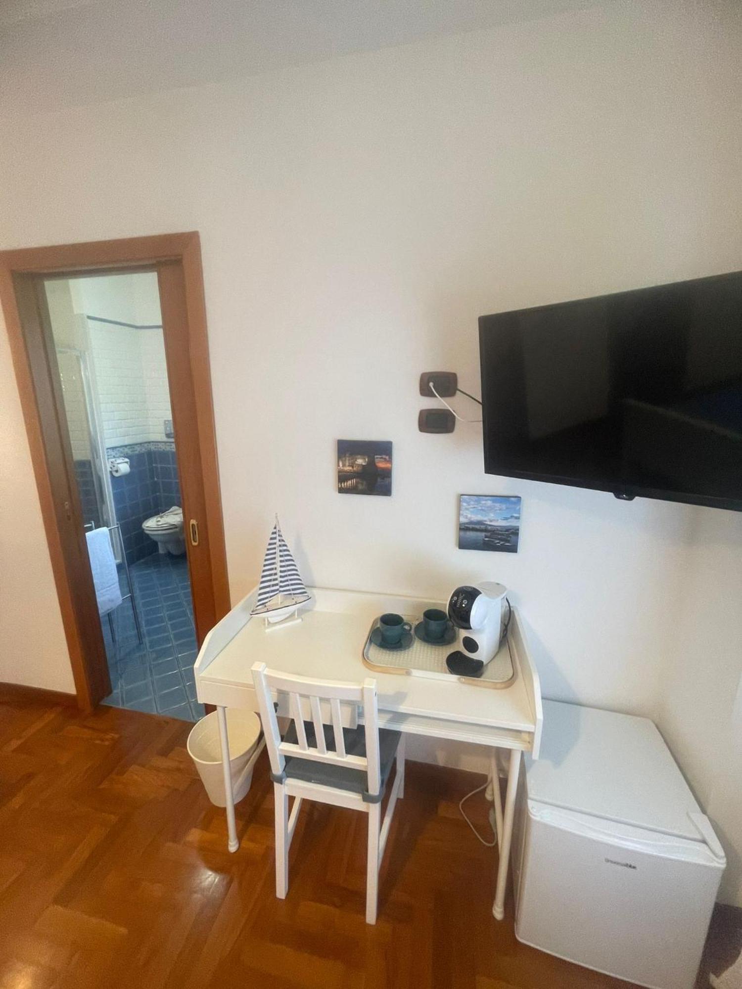 Reginella House Hotel Naples Luaran gambar