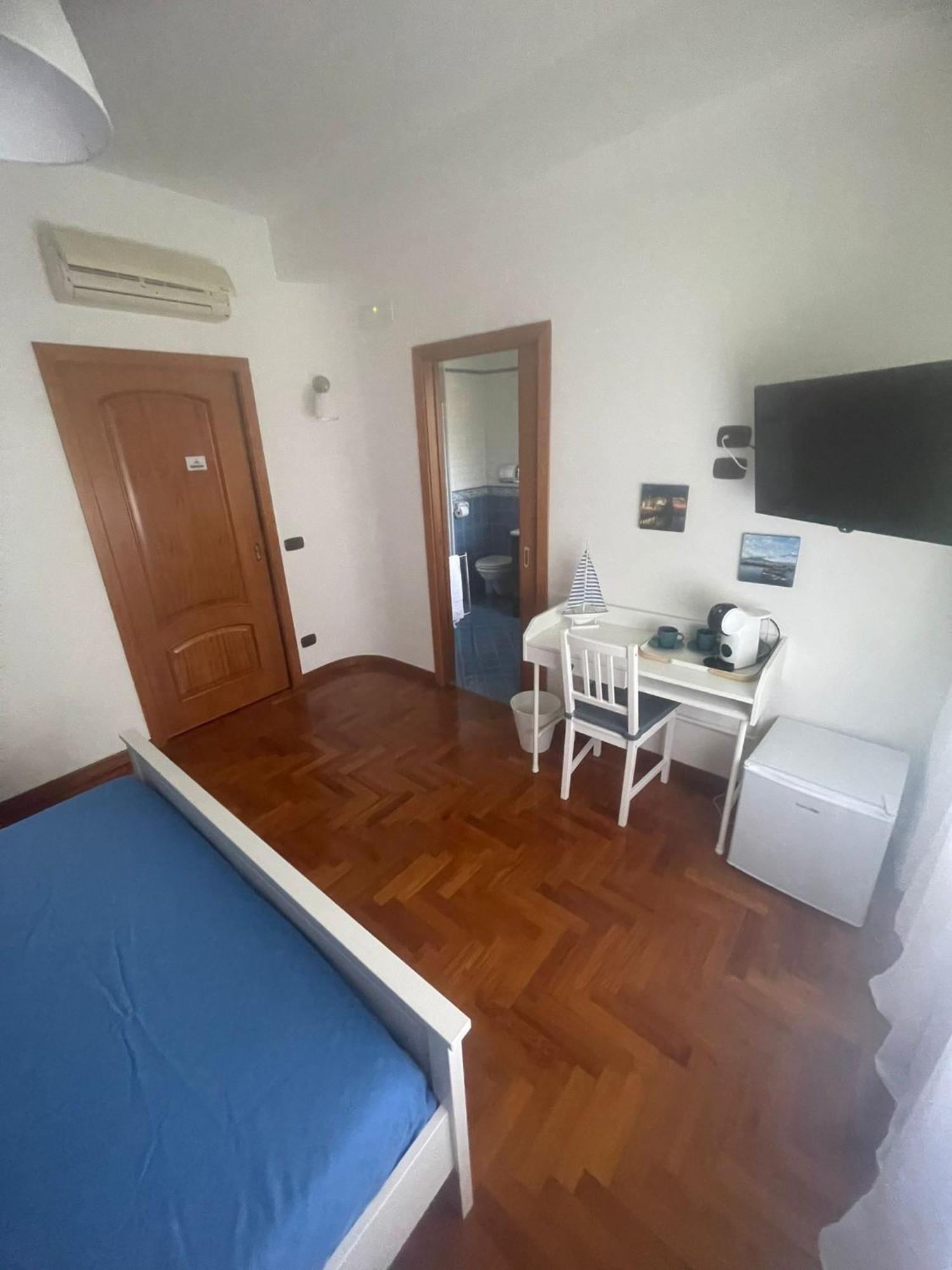 Reginella House Hotel Naples Luaran gambar